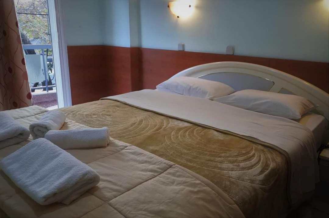 Hotel Elena Едеса Екстериор снимка