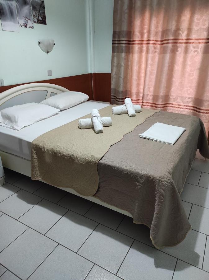 Hotel Elena Едеса Екстериор снимка